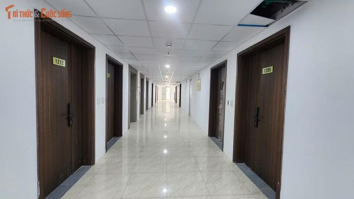 Ghi nhận của PV Báo Tri thức và Cuộc sống tại dự án cho thấy, dự án đang trong tình trạng xuống cấp với nhiều hạng mục đã bị bong tróc, ẩm mốc. Riêng toà A3 hiện đang có khoảng 20 hộ dân đã chuyển về sinh sống và đang hoàn thiện nhà ở.