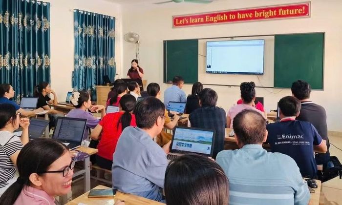 Trường đại học Hà Tĩnh có điều kiện đáp ứng bồi dưỡng giáo viên năng lực ngoại ngữ, chuyên môn và phương pháp dạy học bằng tiếng Anh.