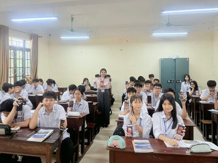 Một tiết học tiếng Anh của cô trò Trường THPT Hàn Thuyên.