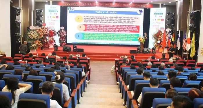 Toàn cảnh hội nghị.