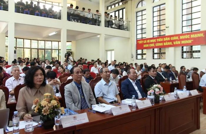 Các đại biểu, chuyên gia, nhà khoa học tham dự hội thảo.