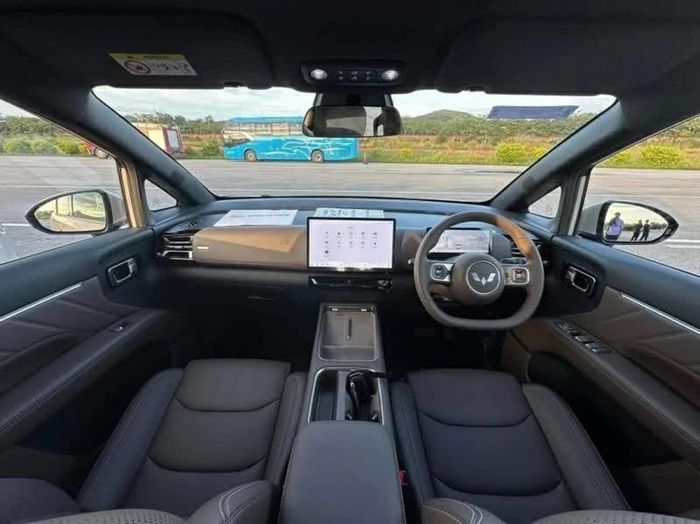 Khoang lái Wuling Darion đi theo phong cách tối giản.