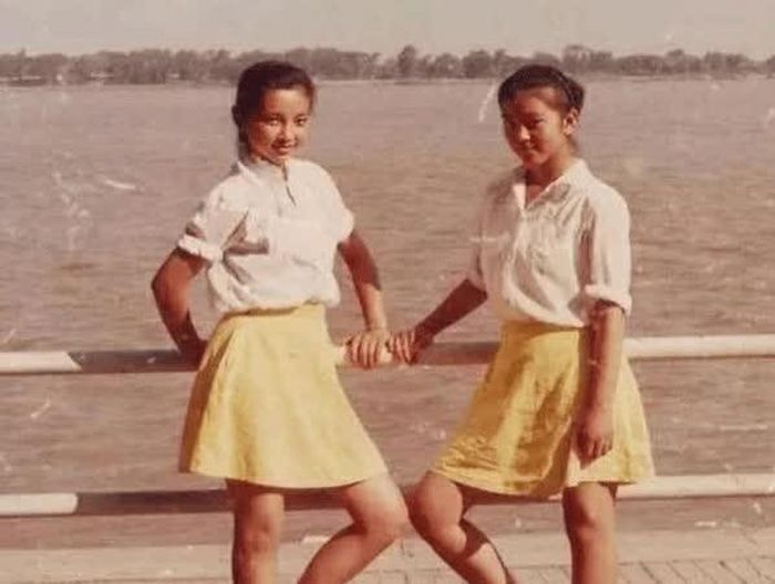 Lý Băng Băng và Lý Tuyết có ngoại hình rất giống nhau, khiến người ta lầm tưởng là sinh đôi (Ảnh: QQ.com)