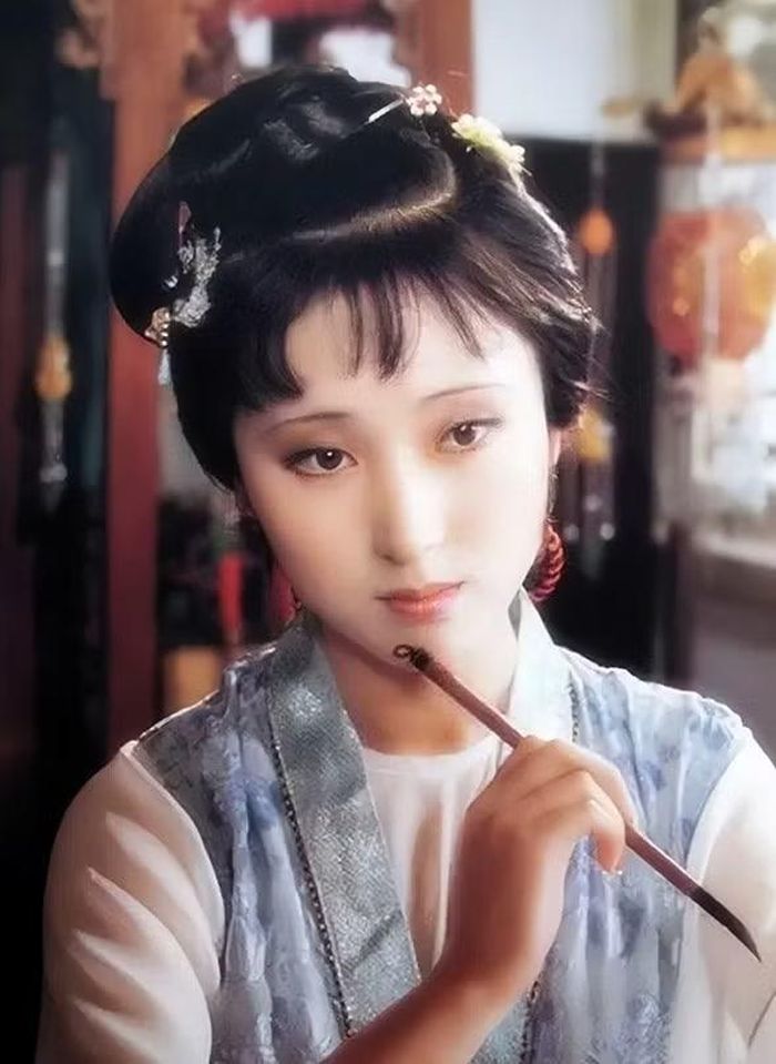 Tôn Ngộ Không và Lâm Đại Ngọc đến từ hai tiểu thuyết khác nhau nay được ghép đôi.