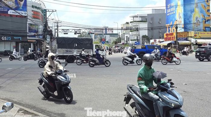 Các nút số 2 (ảnh) Mậu Thân - Nguyễn Văn Cừ - Võ Văn Kiệt, số 3 (Nguyễn Văn Linh - Nguyễn Văn Cừ) và số 5 (Nguyễn Văn Linh - 30 Tháng 4) đã chọn được nhà thầu nhưng chưa thể thi công do gặp khó trong giải phóng mặt bằng.
