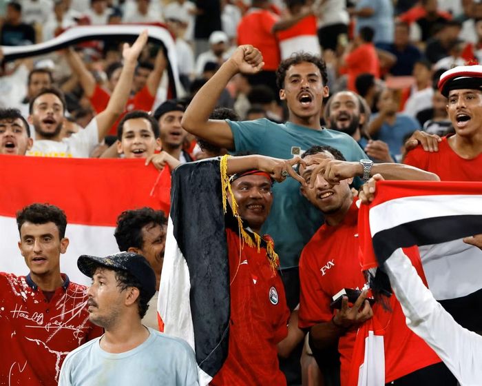 Các CĐV Yemen cổ vũ cho đội nhà tại Gulf Cup 2026.