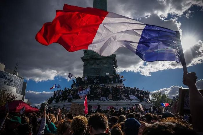 Cuộc biểu tình của học sinh Pháp ở Paris ngày 8/10. (Ảnh: AP)