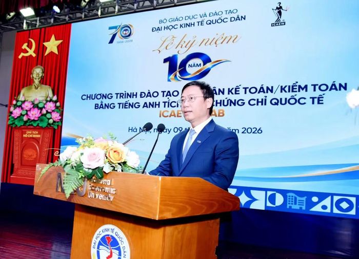 PGS.TS Bùi Đức Thọ - Bí thư Đảng ủy, Giám đốc Đại học Kinh tế Quốc dân phát biểu