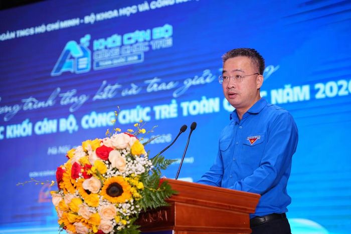 Bí thư T.Ư Đoàn Nguyễn Tường Lâm phát biểu tại chương trình.