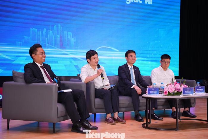Các chuyên gia chia sẻ tại diễn đàn