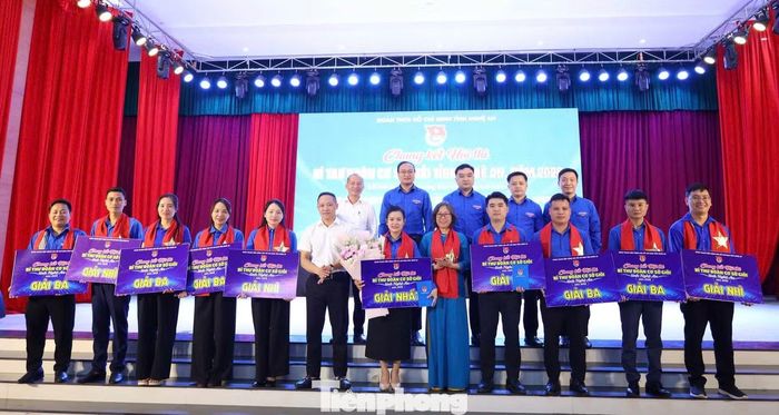 Thông qua Hội thi, Ban Tổ chức cũng lựa chọn gương mặt xuất sắc đại diện cho tuổi trẻ Nghệ An tham gia Vòng Chung kết toàn quốc.