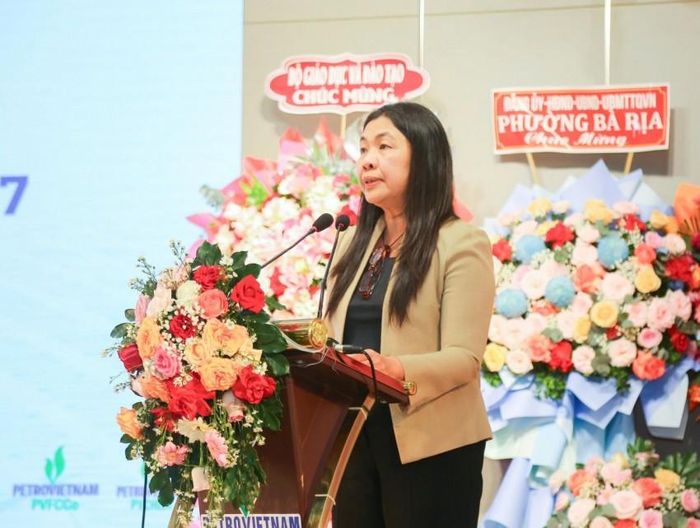 TS Nguyễn Thị Thu Thủy nhấn mạnh định hướng phát triển giáo dục đại học gắn với chuyển dịch năng lượng và đổi mới sáng tạo.