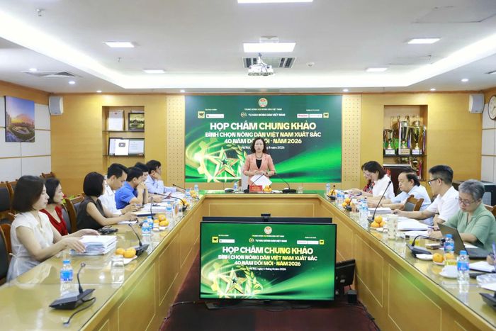 Bà Bùi Thị Thơm - Phó Chủ tịch BCH Trung ương Hội Nông dân Việt Nam, Trưởng BTC phát biểu tại cuộc họp chấm chung khảo. Ảnh: BTC