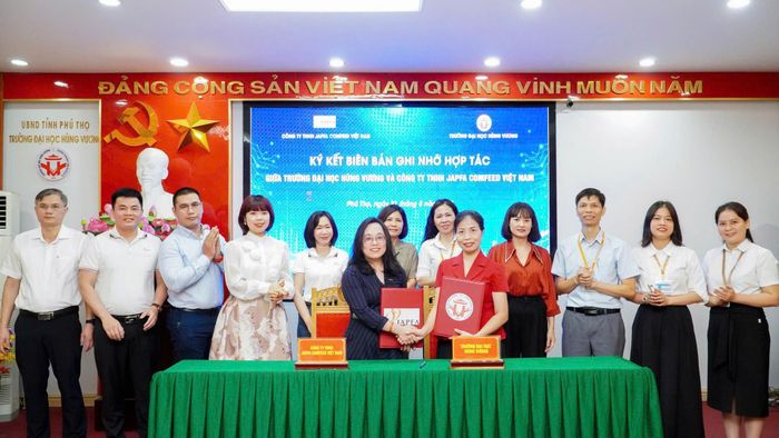 Công ty hợp tác với các trường đại học, cao đẳng để kết nối sinh viên với thực tiễn ngành và mở rộng cơ hội nghề nghiệp.