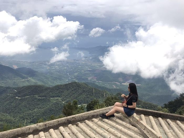 "Con phải mạnh mẽ, quyết định và tự chịu trách nhiệm, chuyên tâm học hành đàng hoàng để có một công việc đủ kiếm sống nhưng cũng vừa đủ thời gian để còn thỏa mãn những đam mê khác trong cuộc đời mình"
