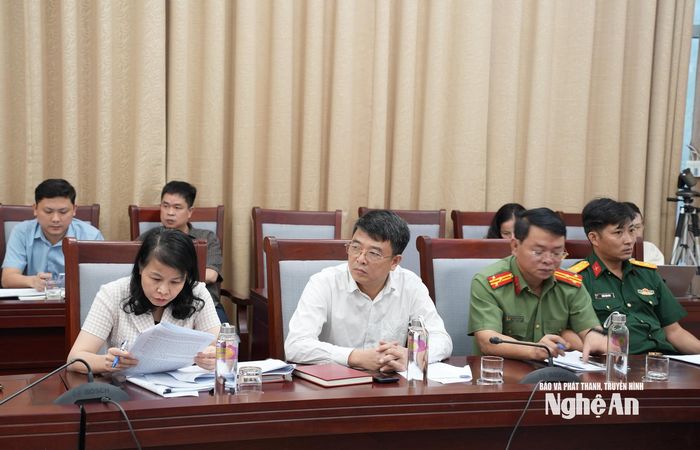 Đại diện các sở, ngành tham dự buổi làm việc. Ảnh: Nguyễn Toàn