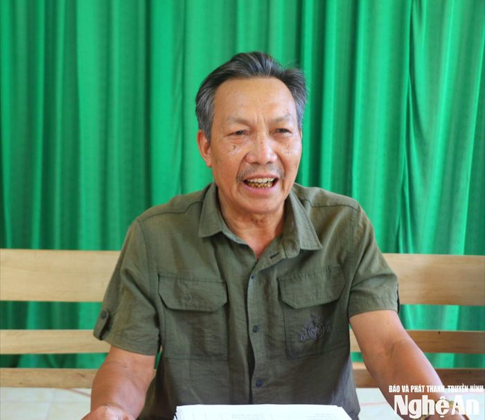 Ông Lộc Văn Lâm - Bí thư Chi bộ bản Cươm, xã Hùng Chân. Ảnh: K.L