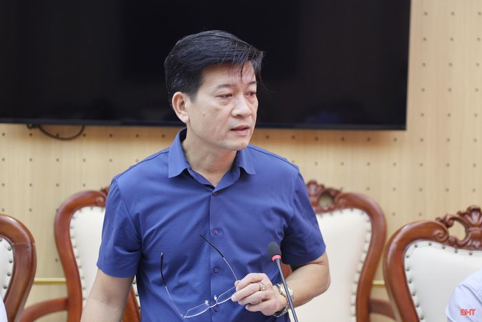 Phó Giám đốc Sở Công Thương Lê Xuân Từ góp ý vào dự thảo Luật An toàn thực phẩm (sửa đổi).