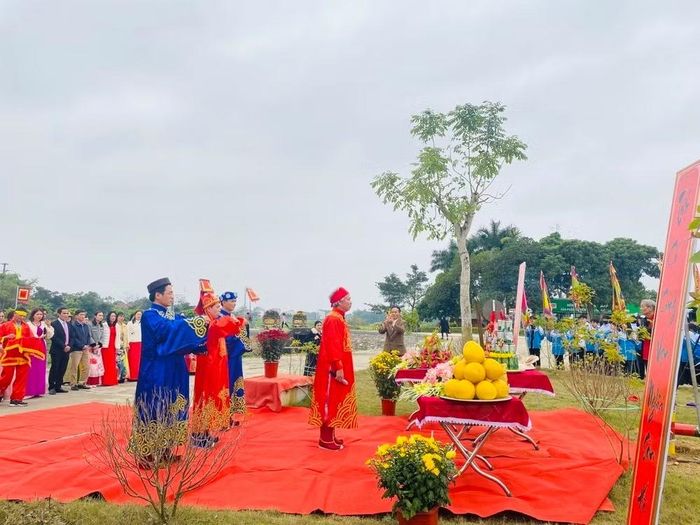 Các nghi lễ cáo yết trời đất tại lễ thượng nêu ở di sản Thành nhà Hồ. (Ảnh minh họa: TTXVN)
