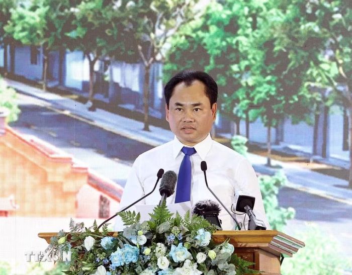 Ông Trịnh Việt Hùng, Ủy viên Trung ương Đảng, Bộ trưởng Bộ Tài nguyên và Môi trường phát biểu. (Ảnh: Thống Nhất/TTXVN)