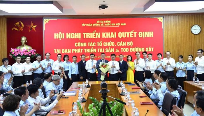 Tập đoàn Đường sắt quốc gia Việt Nam lập Ban phát triển tài sản và TOD đường sắt. (Ảnh: PV/Vietnam+)