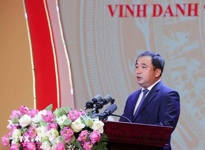 Đồng chí Trần Đức Thắng, Ủy viên Bộ Chính trị, Bí thư Thành ủy, Trưởng đoàn đại biểu Quốc hội thành phố Hà Nội, phát biểu chỉ đạo. (Ảnh: Văn Điệp/TTXVN)