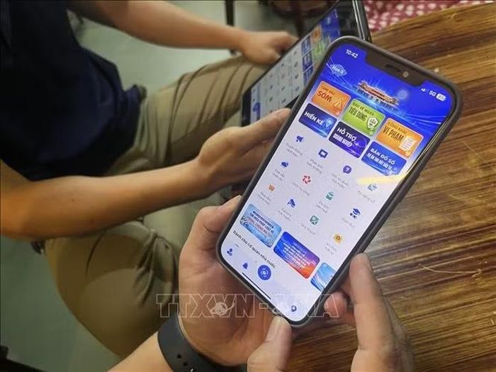 Ba nền tảng được tích hợp vào ứng dụng Hue S.