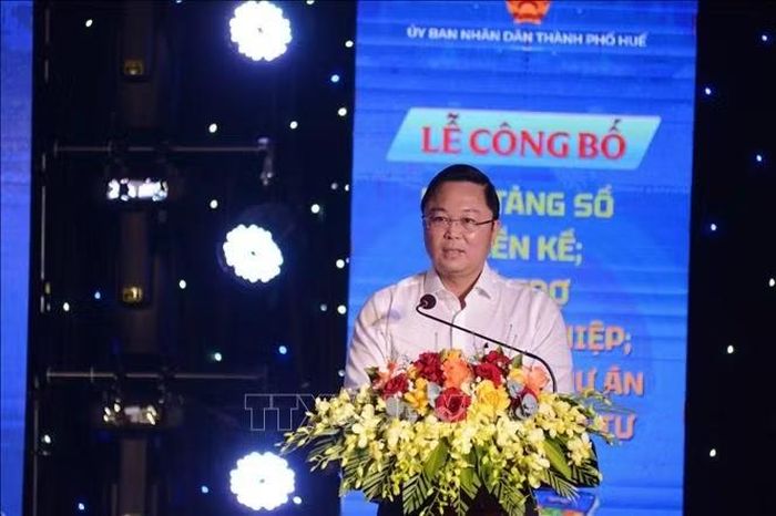 Ông Lê Trí Thanh, Chủ tịch UBND thành phố Huế, phát biểu tại lễ công bố.
