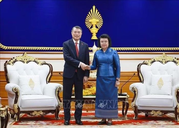 Thủ tướng Lê Minh Hưng hội kiến Chủ tịch Quốc hội Campuchia Khuon Sudary. Ảnh: Dương Giang/TTXVN