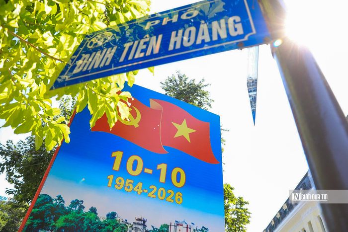 Ngày Giải phóng Thủ đô 10/10/1954 không chỉ ghi dấu chặng đường phát triển của Thủ đô Hà Nội mà còn là mốc son chói lọi trong lịch sử dựng nước và giữ nước của dân tộc Việt Nam.