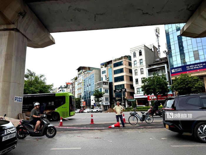 Việc gỡ bỏ nút giao và kết nối tuyến 2.5 với tuyến đường Cầu Giấy và Nguyễn Văn Huyên cho thấy dự án vành đai 2.5 đã tháo gỡ những nút thắt cuối cùng cho cả tuyến đường. Trao đổi với phóng viên một người dân cho biết để có thực hiện dự án sau nhiều năm đình trệ là một trong những "kỳ tích" của Hà Nội. Việc làm trên thể hiện tinh thần cả hệ thống chính trị chung tay giải bài toán cho hạ tầng và các dự án lớn đang "bất động" tại Hà Nội.