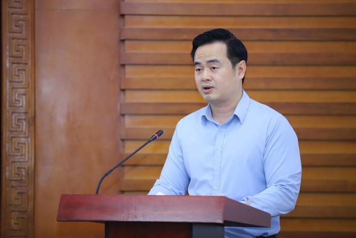 Ông Lê Đức Trung, Trưởng ban Tổ chức Đảng ủy, Vụ trưởng Vụ Tổ chức cán bộ công bố các Quyết định của Bộ trưởng Bộ VHTTDL về bổ nhiệm cán bộ