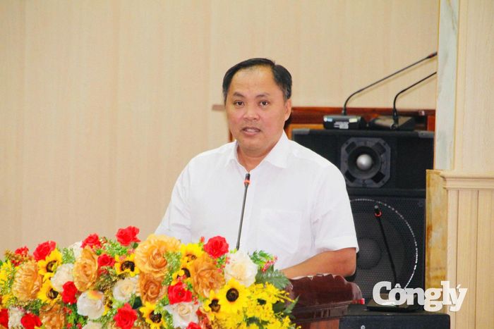 Ông Ngô Thanh Toàn, Phó Bí thư Đảng ủy, Chủ tịch UBND phường Mỹ Xuyên phát biểu tại buổi họp mặt.