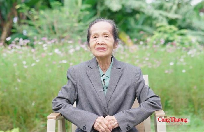 Chuyên gia kinh tế Phạm Chi Lan.