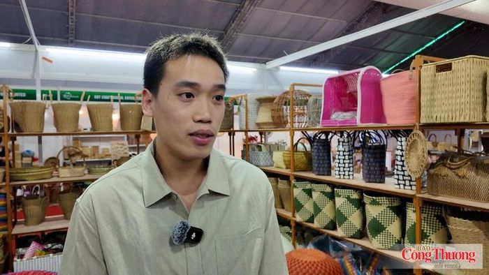 Ông Đinh Dũng Anh - Quản lý Sale và Marketing, Công ty TNHH Sản xuất và Thương mại Liên Thắng (tỉnh Hưng Yên).