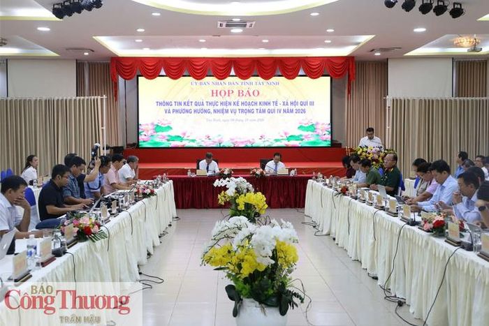Toàn cảnh họp báo quý III và phương hướng, nhiệm vụ quý IV năm 2026 do UBND tỉnh Tây Ninh tổ chức