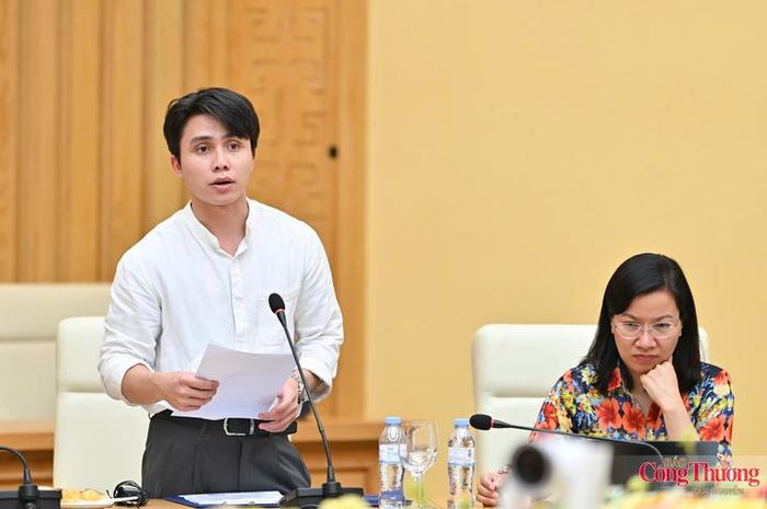 Ông Bùi Khắc Hinh, Chuyên viên Ban Kỹ thuật, Tập đoàn Hóa chất Việt Nam.