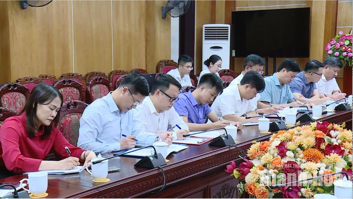 Các đại biểu dự hội nghị.