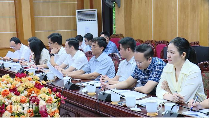 Các đại biểu dự hội nghị.