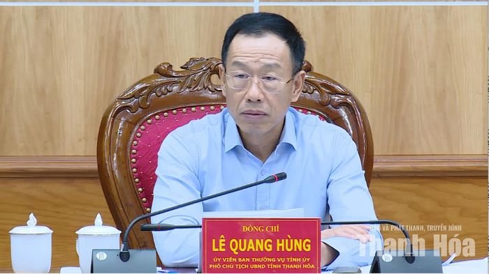 Phó Chủ tịch UBND tỉnh Lê Quang Hùng phát biểu chỉ đạo tại hội nghị.