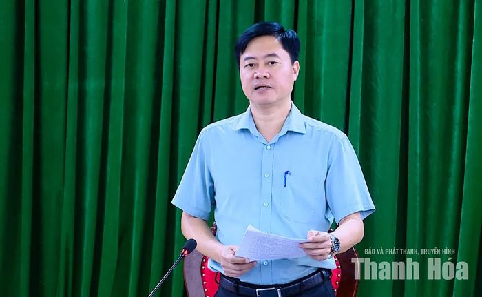 Phó Giám đốc Sở Văn hóa, Thể thao và Du lịch Nguyễn Duy Tự phát biểu kết luận cuộc họp.