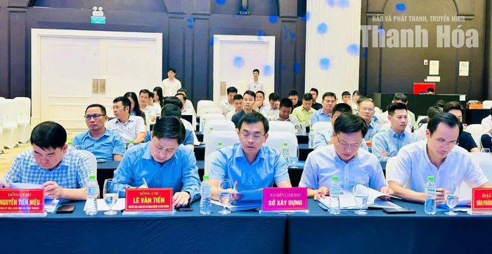 Các đại biểu dự hội nghị.