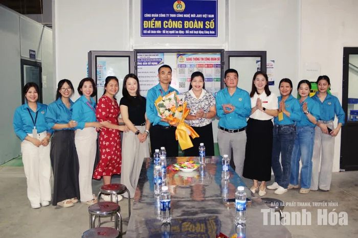 Ra mắt mô hình “Công đoàn số - Nâng cao hiệu quả hoạt động công đoàn” tại Công ty TNHH Công nghệ mới Jiayi Việt Nam.