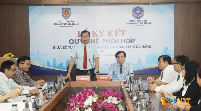 Giám đốc Sở Tư pháp Trình Minh Đức phát biểu tại hội nghị. Ảnh: ĐẮC MẠNH