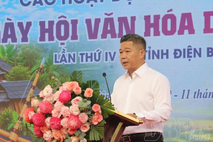 Đồng chí Trần Mạnh Hùng, Phó Cục trưởng Cục Văn hóa các dân tộc Việt Nam, Bộ Văn hóa, Thể thao và Du lịch phát biểu tại Lễ khai mạc.