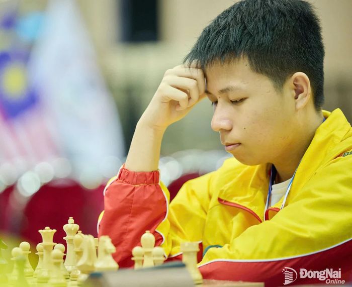Kỳ thủ Trần Ngọc Minh Duy (thành phố Đồng Nai) thi đấu tại giải. Ảnh: NVCC