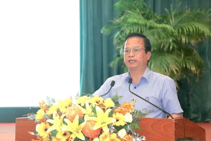  Theo báo cáo do Phó Chủ tịch Thường trực UBND tỉnh Nguyễn Tuấn Thanh trình bày, tình hình kinh tế - xã hội của Gia Lai 9 tháng năm 2026 tiếp tục đà tăng trưởng khá. Ảnh: Quang Tấn 