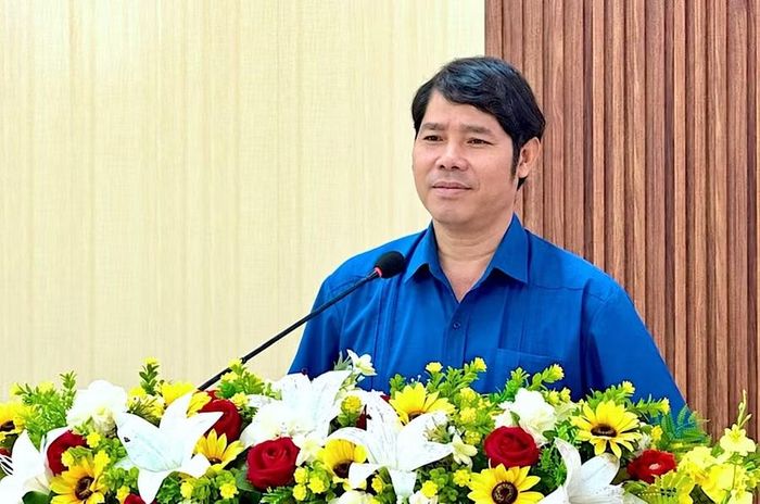  Ủy viên Ban Thường vụ Tỉnh ủy, Phó Chủ tịch Thường trực Ủy ban MTTQ Việt Nam tỉnh Trần Minh Sơn phát biểu chỉ đạo hội nghị. Ảnh: M.C 