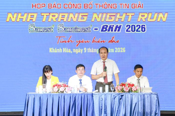 Ông Nguyễn Tuấn Thanh - Phó Giám đốc Sở Văn hóa, Thể thao và Du lịch phát biểu tại buổi họp báo.