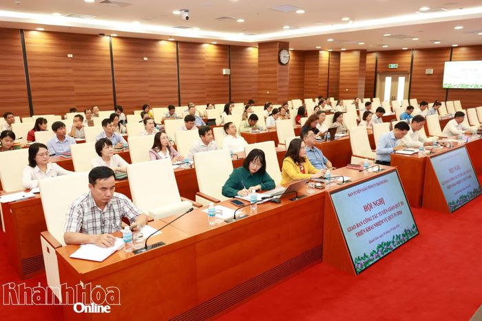 Các đại biểu dự hội nghị.